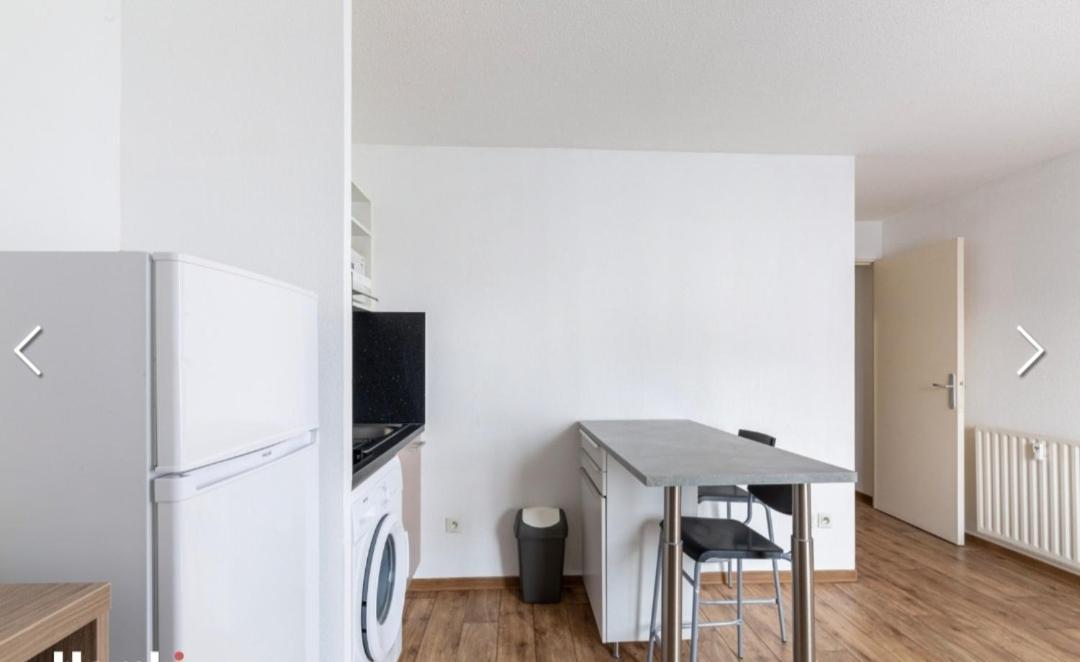 Studio Refait A Neuf Appartement Fréjus Buitenkant foto